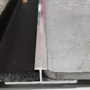 Perfil T Remate Central entre Laminas de Alternative Wall (Pared / Cielo Raso). Silver