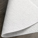 Rollo plastico protector de piso autoadhesivo acolchado color blanco