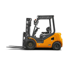 Montacargas UN FORKLIFT de 2.5 toneladas vista lateral