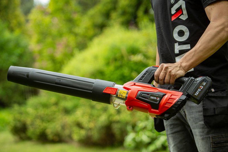 Soplador De Hojas De Batería 18v 4AH + Cargador